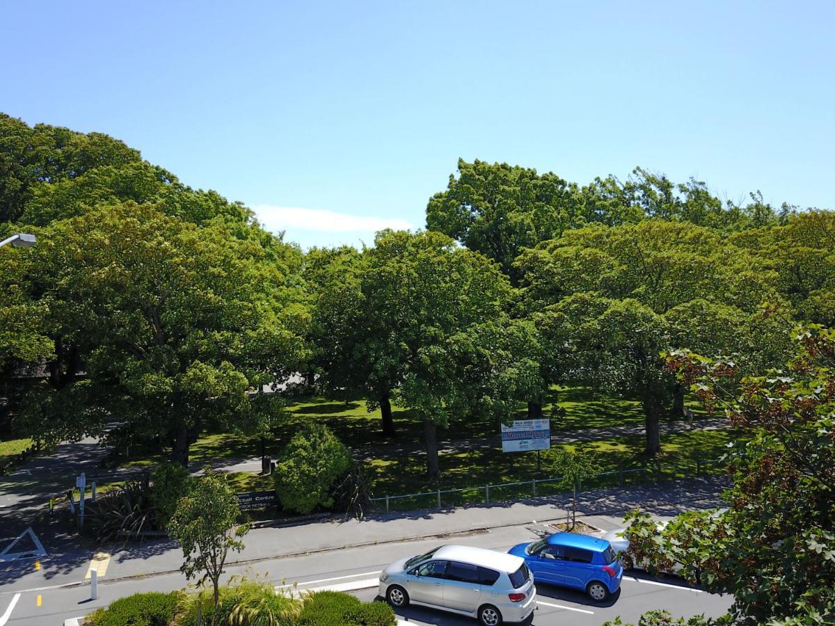 Modern 1 Bedroom Apartment Across From Hagley Park Christchurch Esterno foto