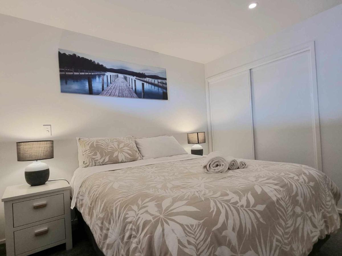 Modern 1 Bedroom Apartment Across From Hagley Park Christchurch Esterno foto