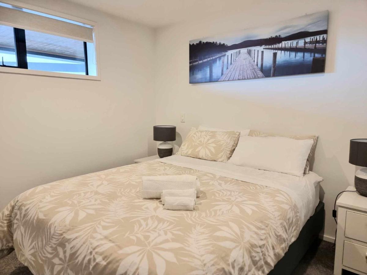 Modern 1 Bedroom Apartment Across From Hagley Park Christchurch Esterno foto