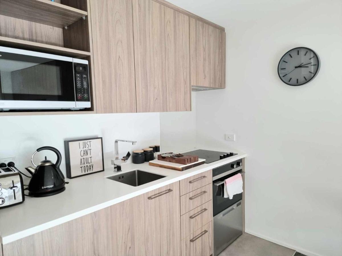 Modern 1 Bedroom Apartment Across From Hagley Park Christchurch Esterno foto
